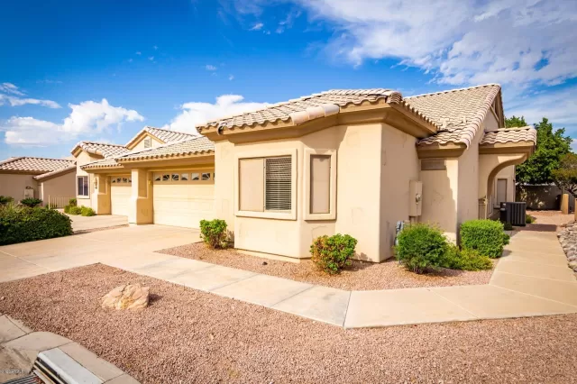 MLS: 6156223 Condo For Sale