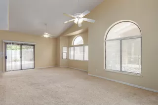 Photo #3: 6156223 Listing