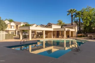 Photo #2: 6156230 Listing 