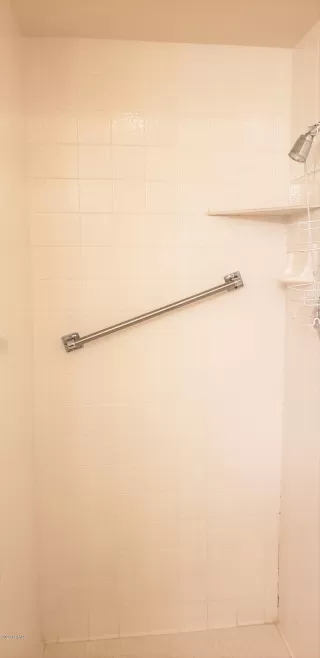 Photo #6: 6156246 Listing