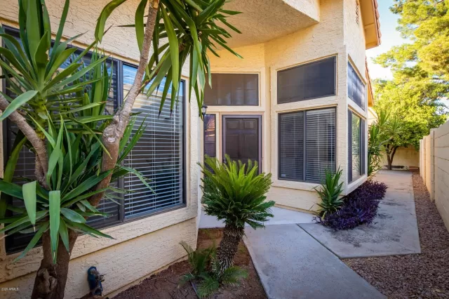 MLS: 6156395 Condo For Sale