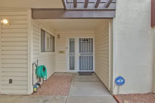 Photo #5: 6156587 Listing