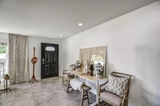 Photo #5: 6156673 Listing