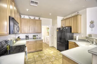 Photo #2: 6156715 Listing 