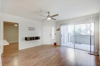 Photo #2: 6156895 Listing