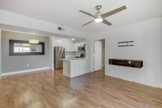 Photo #3: 6156895 Listing