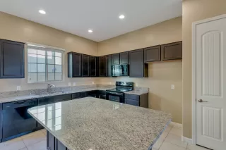 Photo #6: 6156923 Listing 