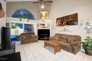 Photo #5: 6156940 Listing 