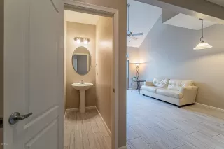 Photo #5: 6157049 Listing