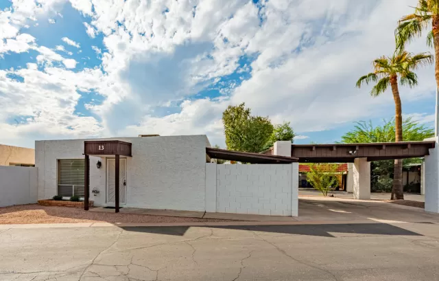 MLS: 6157053 Condo For Sale