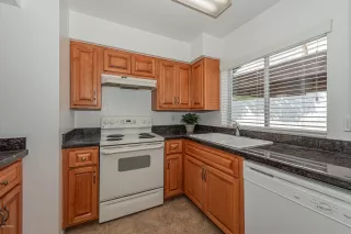 Photo #4: 6157053 Listing