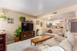 Photo #4: 6157093 Listing