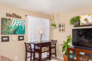 Photo #6: 6157093 Listing