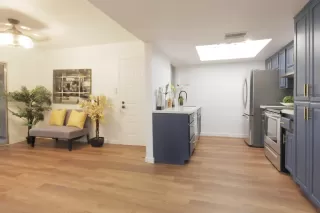 Photo #2: 6157178 Listing