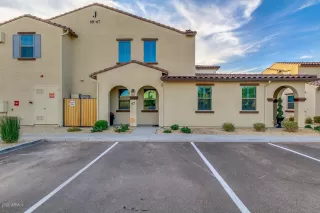 Photo #4: 6157282 Listing