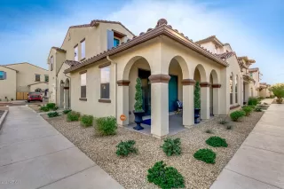 Photo #5: 6157282 Listing