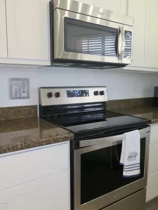 Photo #5: 6157411 Listing