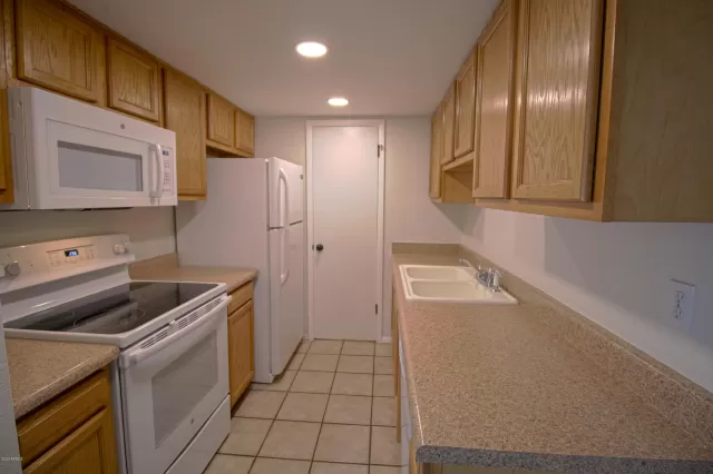 MLS: 6157498 Condo For Sale