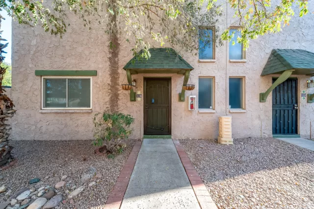 MLS: 6157499 Condo For Sale