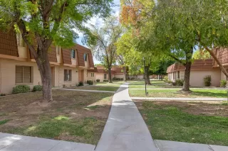 Photo #2: 6157922 Listing