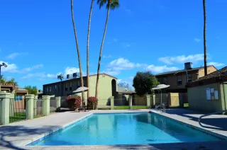 Photo #2: 6158328 Listing 