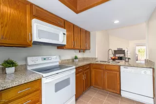 Photo #5: 6158563 Listing