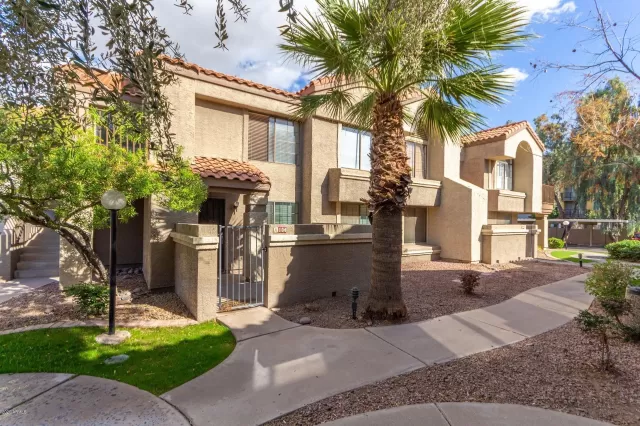 MLS: 6158611 Condo For Sale