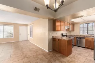 Photo #5: 6158611 Listing