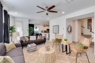 Photo #3: 6158894 Listing