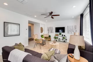 Photo #6: 6158894 Listing