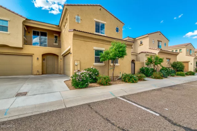 MLS: 6158927 Condo For Sale