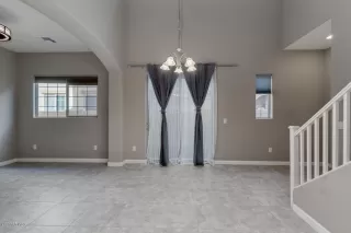 Photo #5: 6158927 Listing