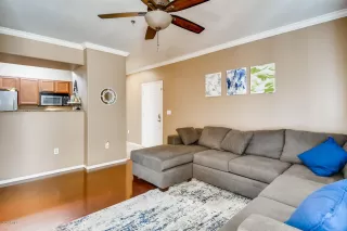 Photo #4: 6159284 Listing