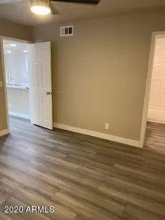 Photo #6: 6159362 Listing