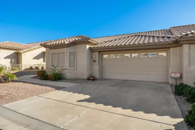 MLS: 6159428 Condo For Sale