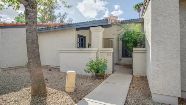 MLS: 6159593 Condo For Sale