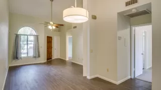 Photo #3: 6159593 Listing