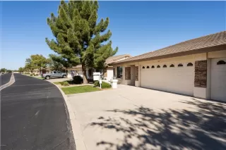 Photo #2: 6159606 Listing