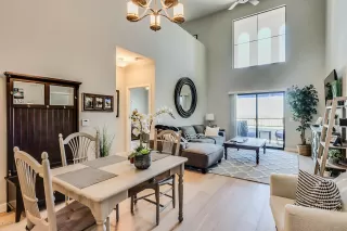 Photo #3: 6159762 Listing