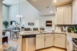 Photo #6: 6159762 Listing