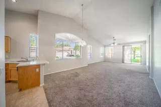 Photo #2: 6160045 Listing