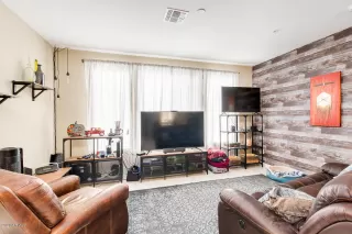 Photo #3: 6160060 Listing 