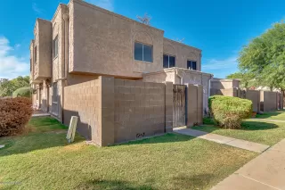 Photo #2: 6160258 Listing