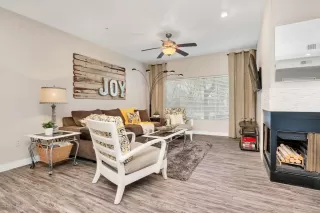 Photo #2: 6160480 Listing