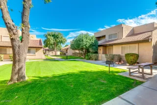 Photo #5: 6160609 Listing