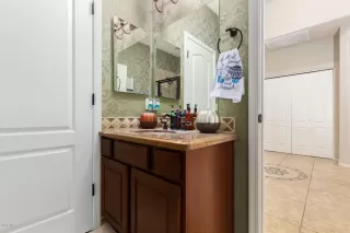 Photo #5: 6160985 Listing 