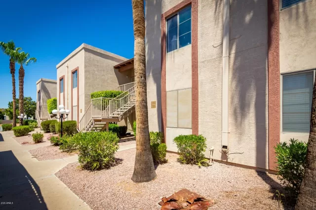 MLS: 6161138 Condo For Sale