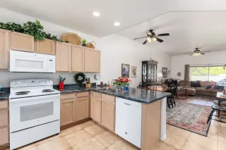 Photo #6: 6161138 Listing 