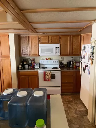 Photo #1: 6161186 Listing