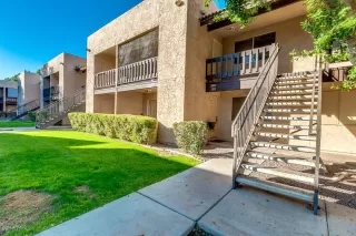 Photo #2: 6161245 Listing